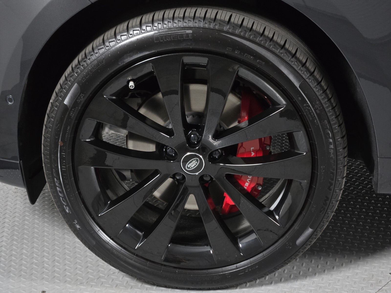 2025 Land Rover Range Rover Sport SE photo 8