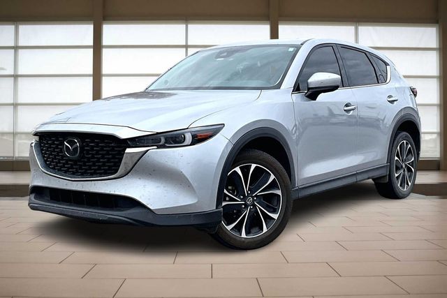 2022 Mazda CX-5 S Premium package's photo