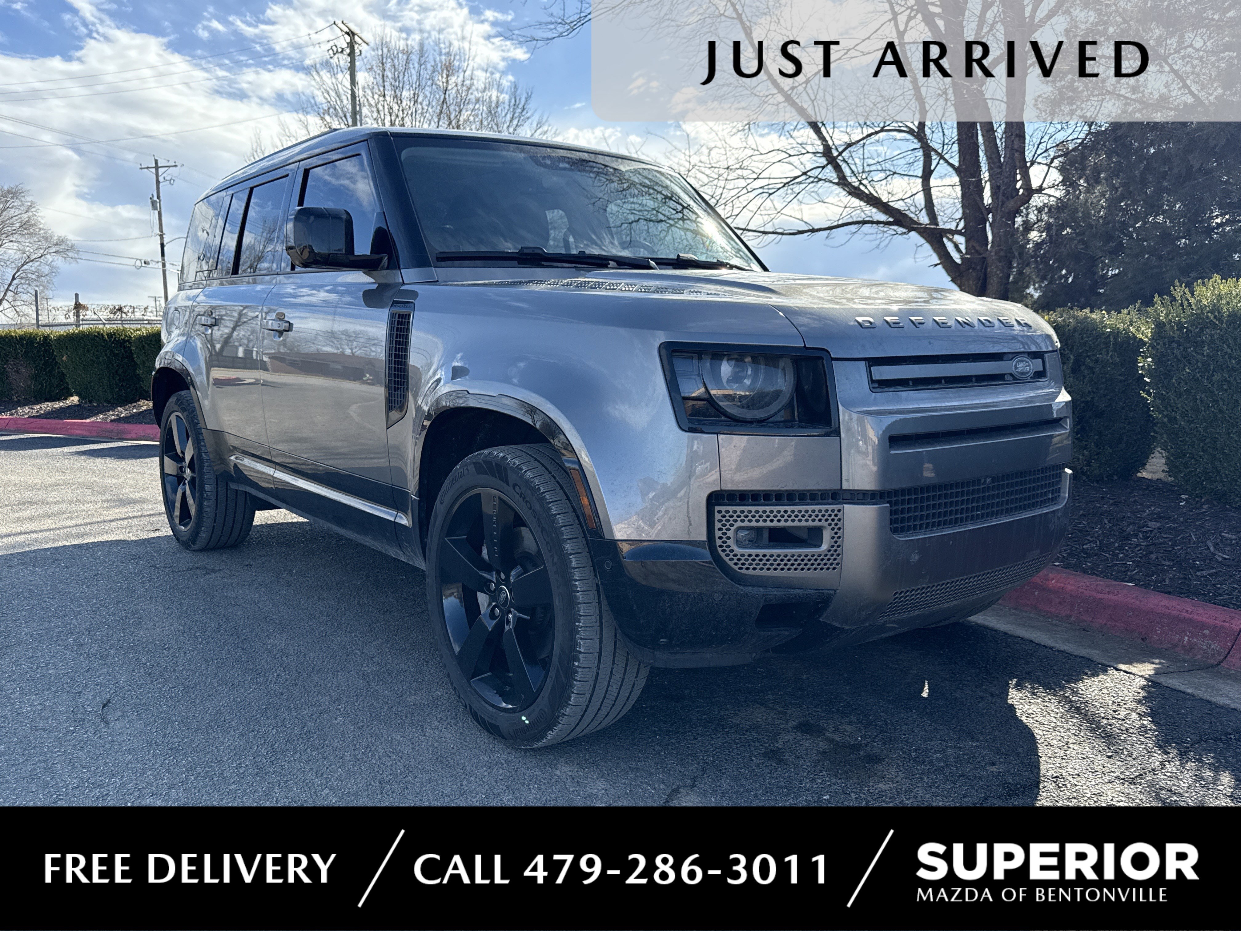 2024 Land Rover Defender X-Dynamic SE's photo