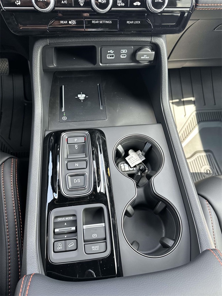 2025 Honda Pilot TrailSport photo 15