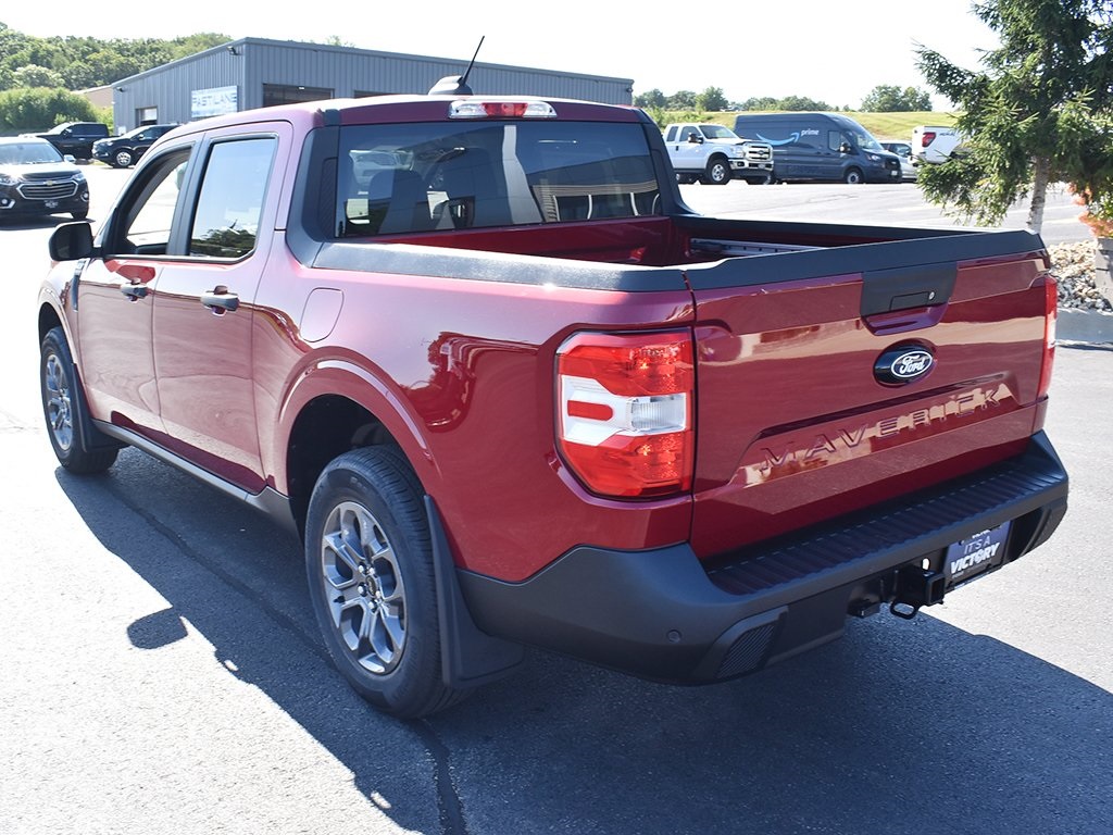 2025 Ford Maverick XLT photo 2