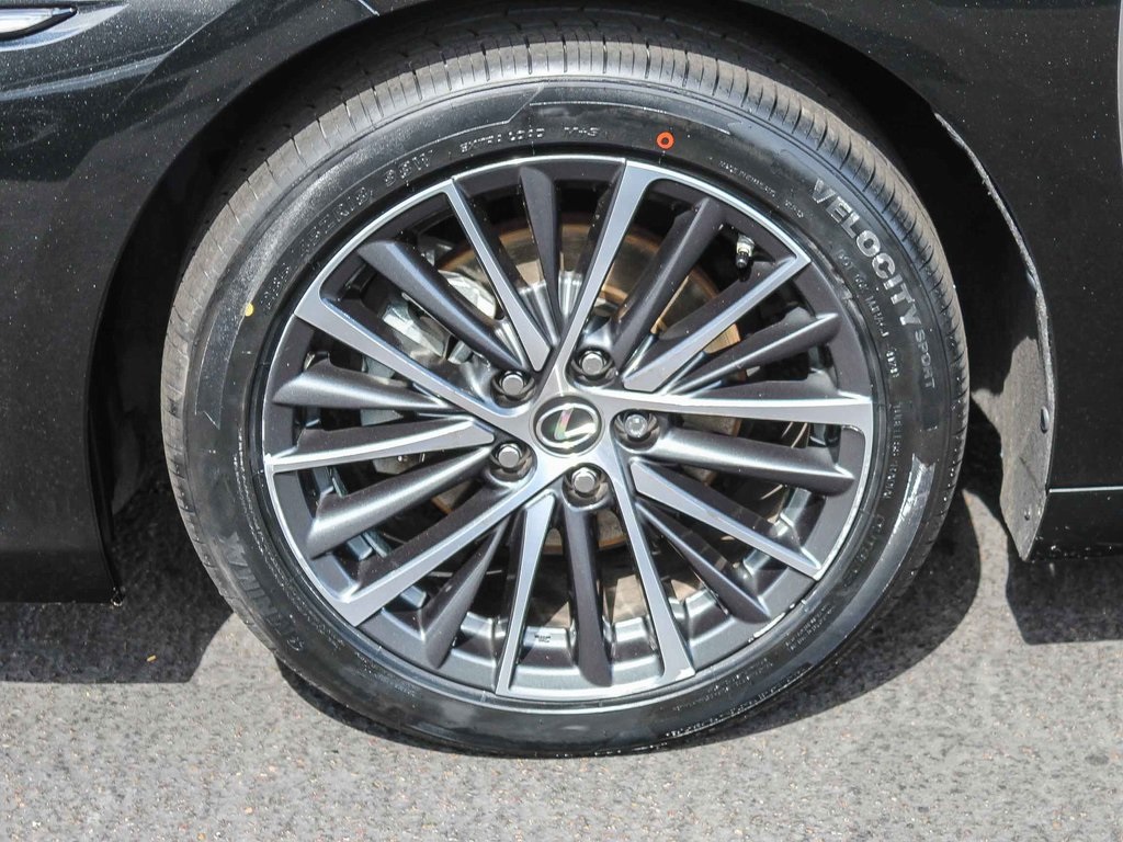 2023 Lexus ES 300h photo 4
