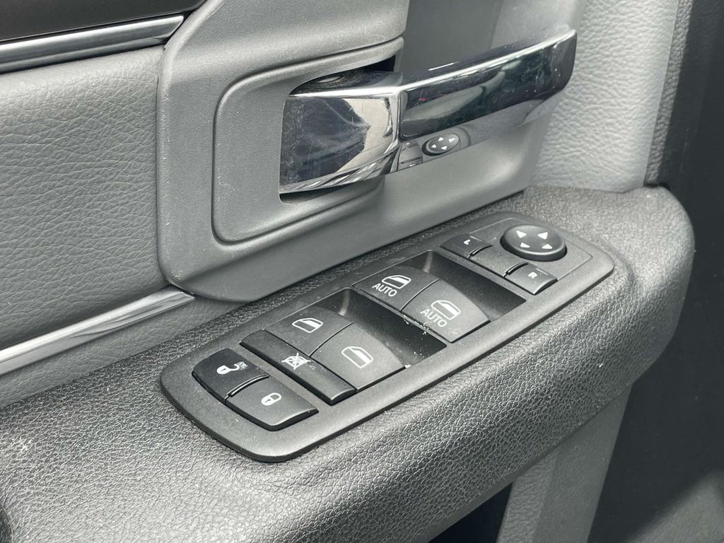 2024 Ram 1500 Classic SLT photo 23