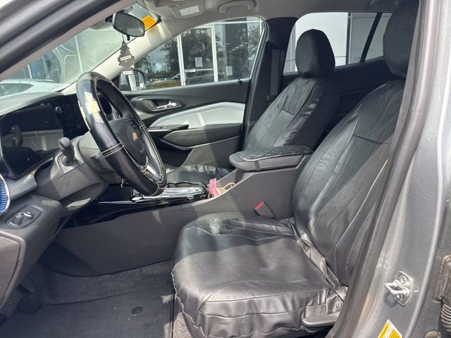 2024 Chevrolet Trax LT photo 4