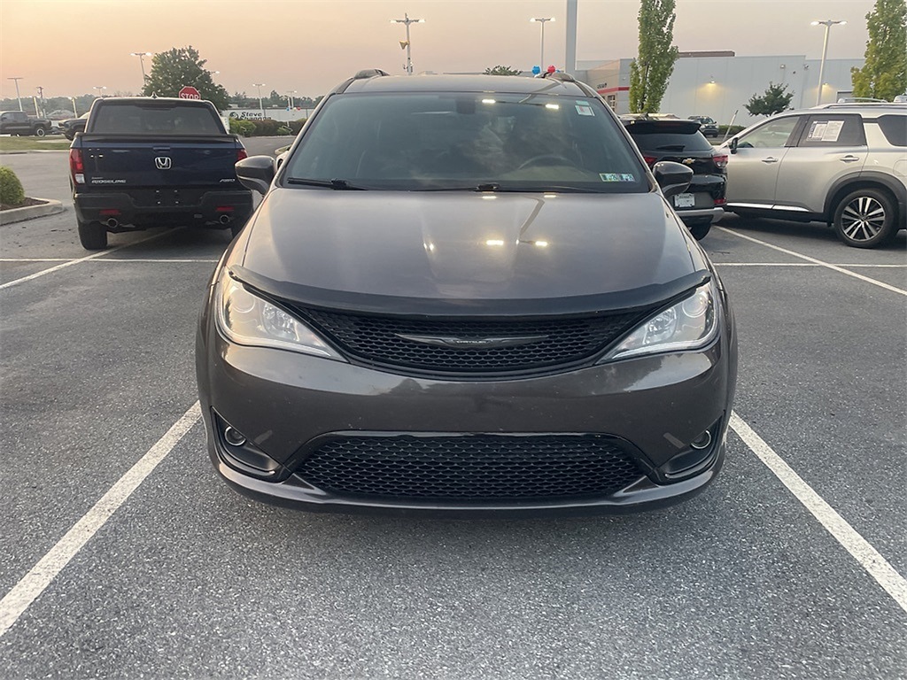 Used 2018 Chrysler Pacifica Touring L with VIN 2C4RC1BG7JR228728 for sale in Allentown, PA