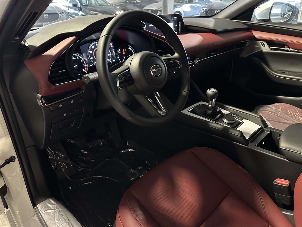 2026 Mazda Mazda3 Hatchback 2.5 s Premium photo 2