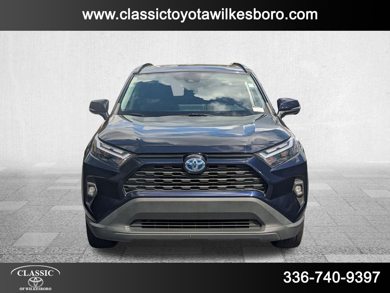 2022 Toyota RAV4 Hybrid XLE Premium photo 2