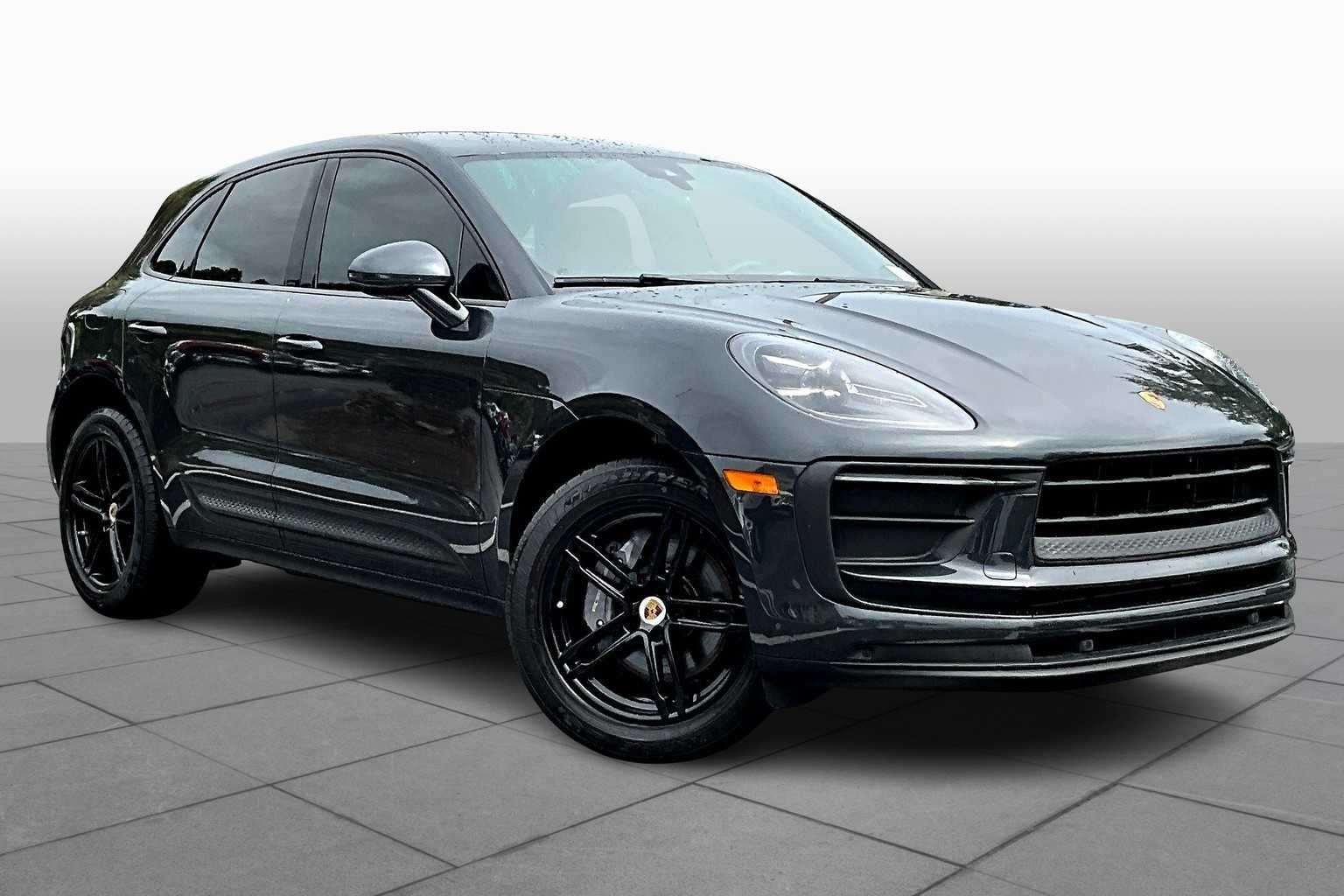 2022 Porsche Macan photo 3