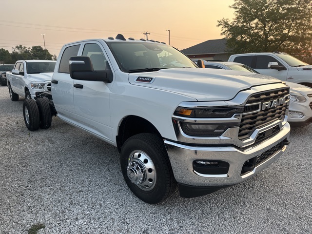 2026 Ram 3500 Tradesman photo 5