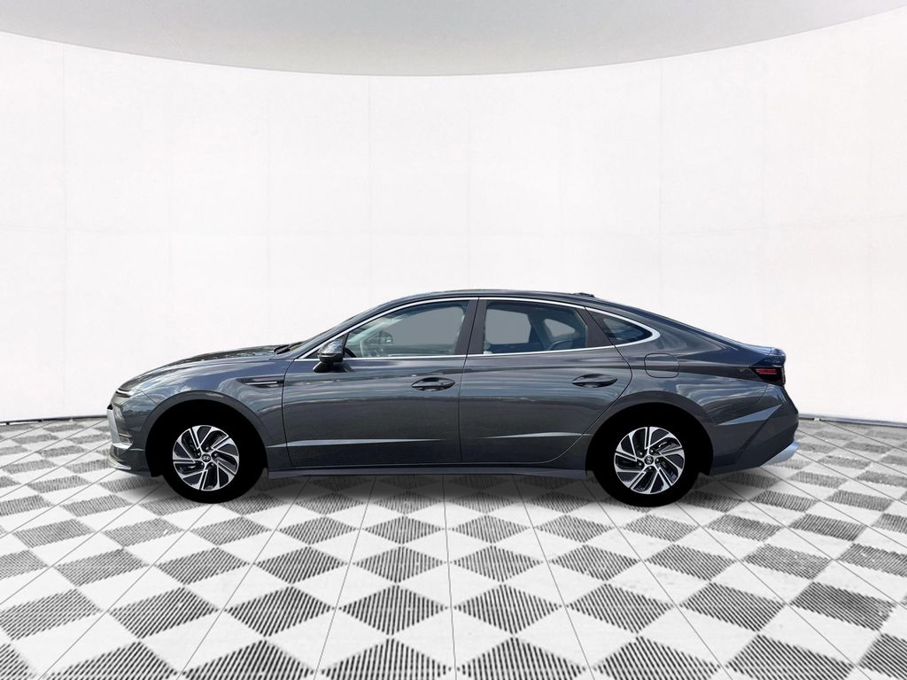 2026 Hyundai Sonata Hybrid Blue photo 3