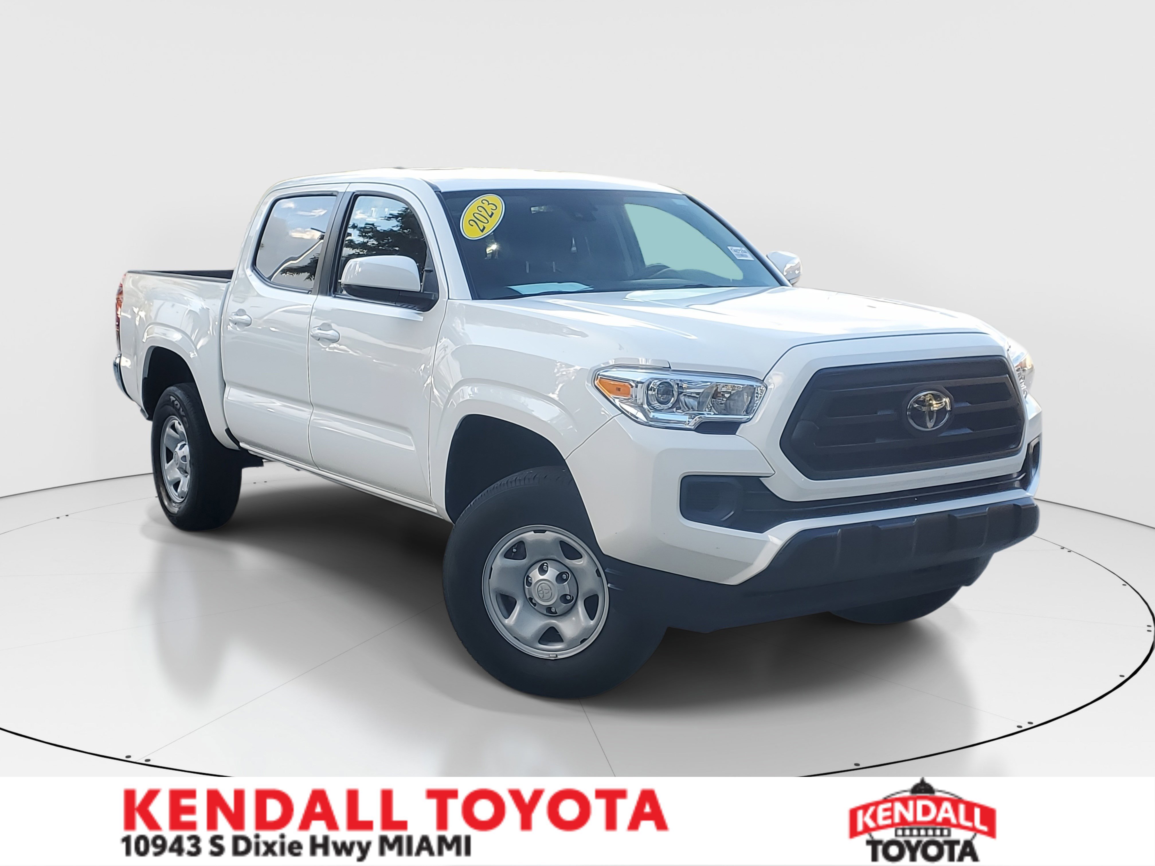 2023 Toyota Tacoma SR's photo