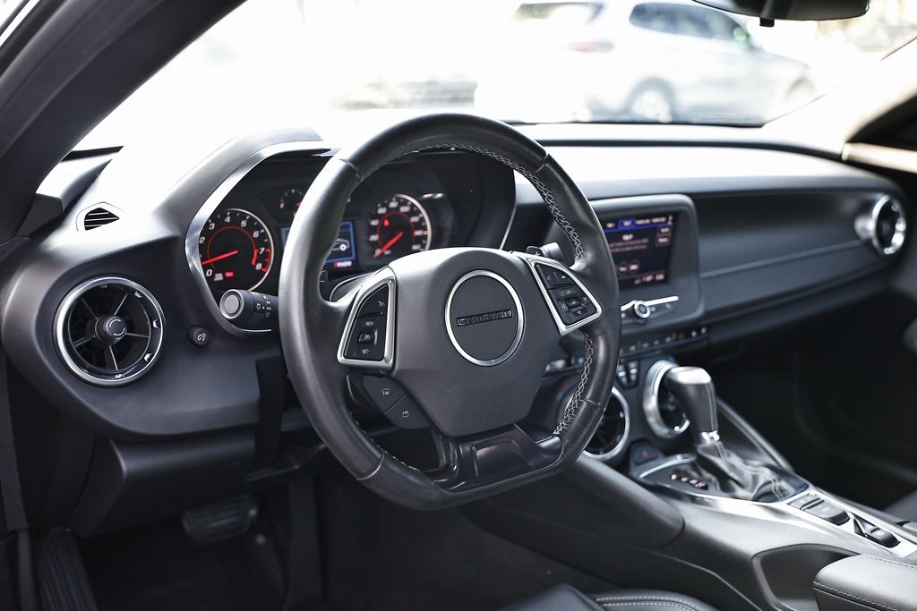 2022 Chevrolet Camaro 2LT photo 21