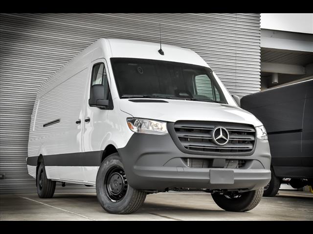 2025 Mercedes-Benz Sprinter Cargo Van Base's photo