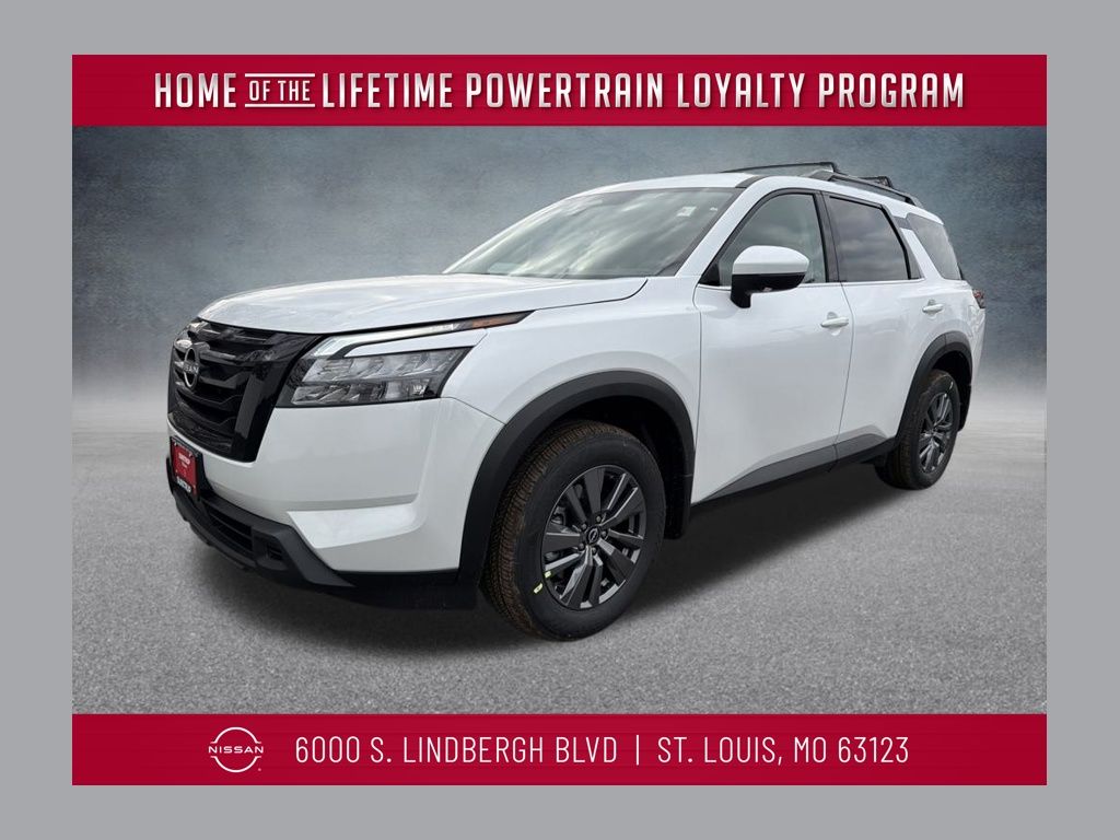 2025 Nissan Pathfinder SV's photo