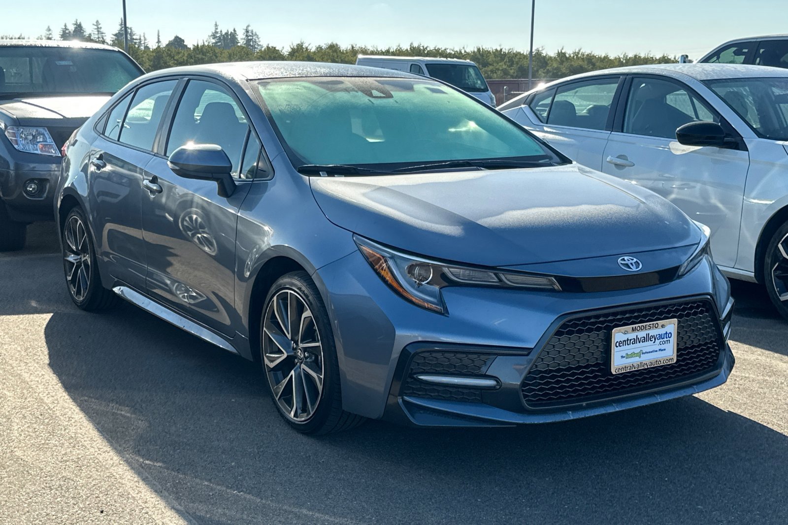 2022 Toyota Corolla SE photo 2