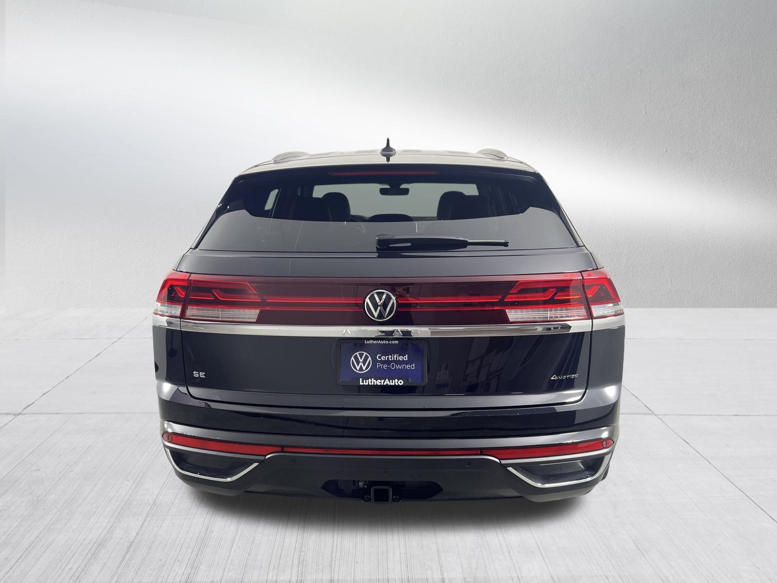 2025 Volkswagen Atlas Cross Sport SE Technology photo 3