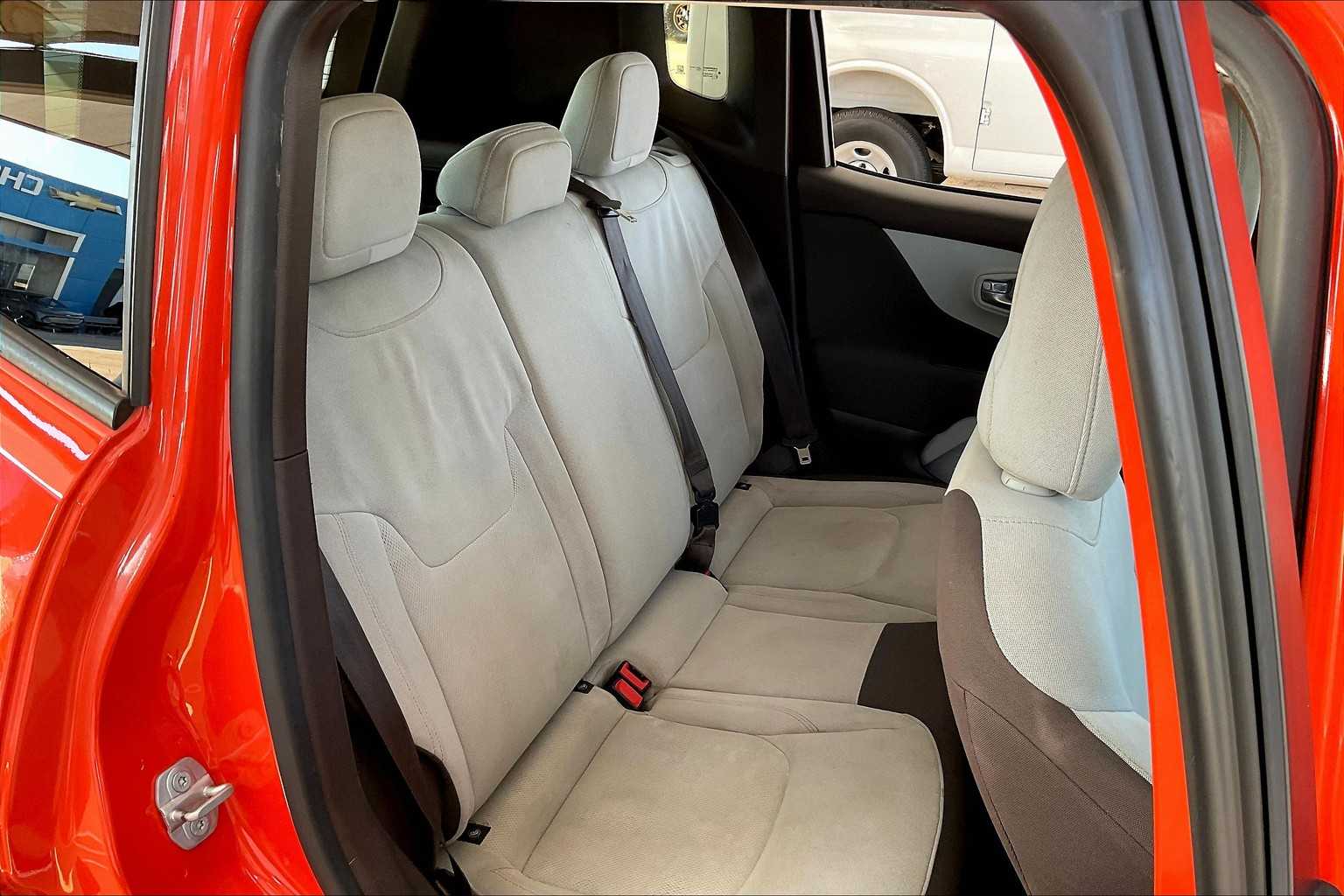 2015 Jeep Renegade Latitude photo 17