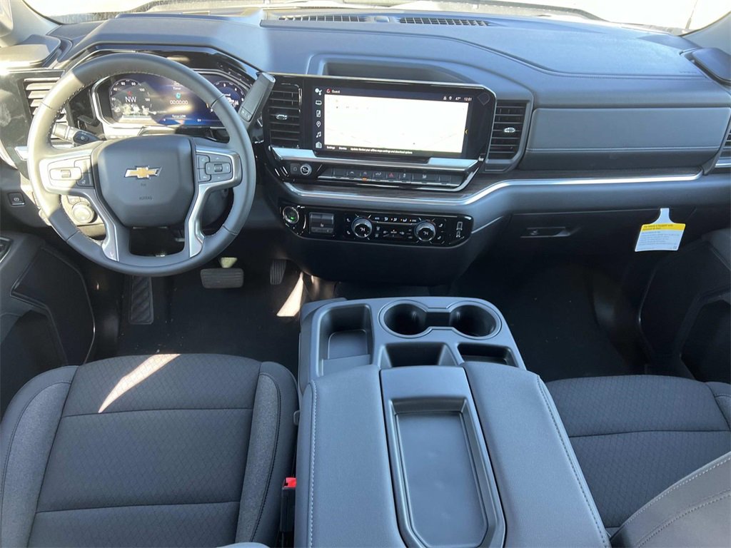 2026 Chevrolet Silverado 1500 LT photo 3