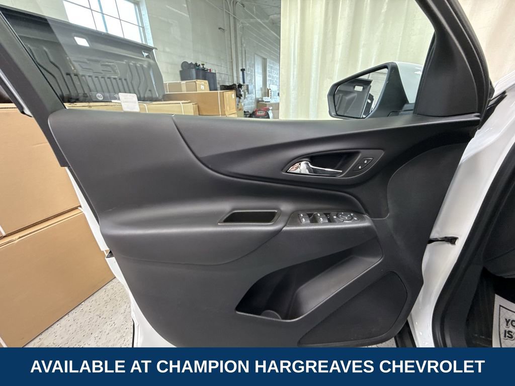2023 Chevrolet Equinox LT photo 23