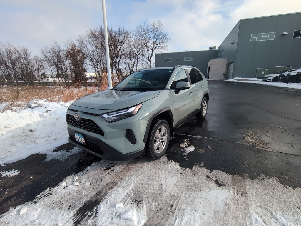 Used 2022 Toyota RAV4 XLE with VIN 2T3P1RFV8NW325811 for sale in Minneapolis, Minnesota