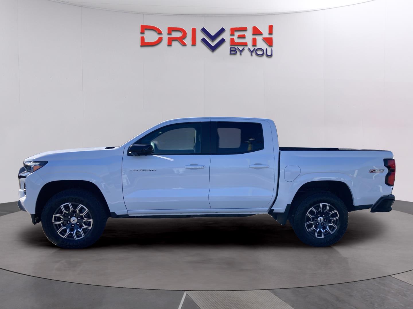 2026 Chevrolet Colorado Z71 photo 2