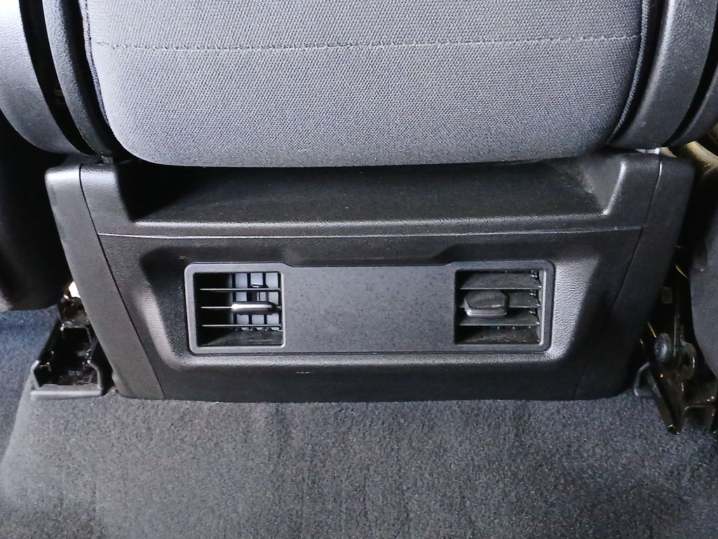 2024 Chevrolet Silverado 2500HD Custom photo 20
