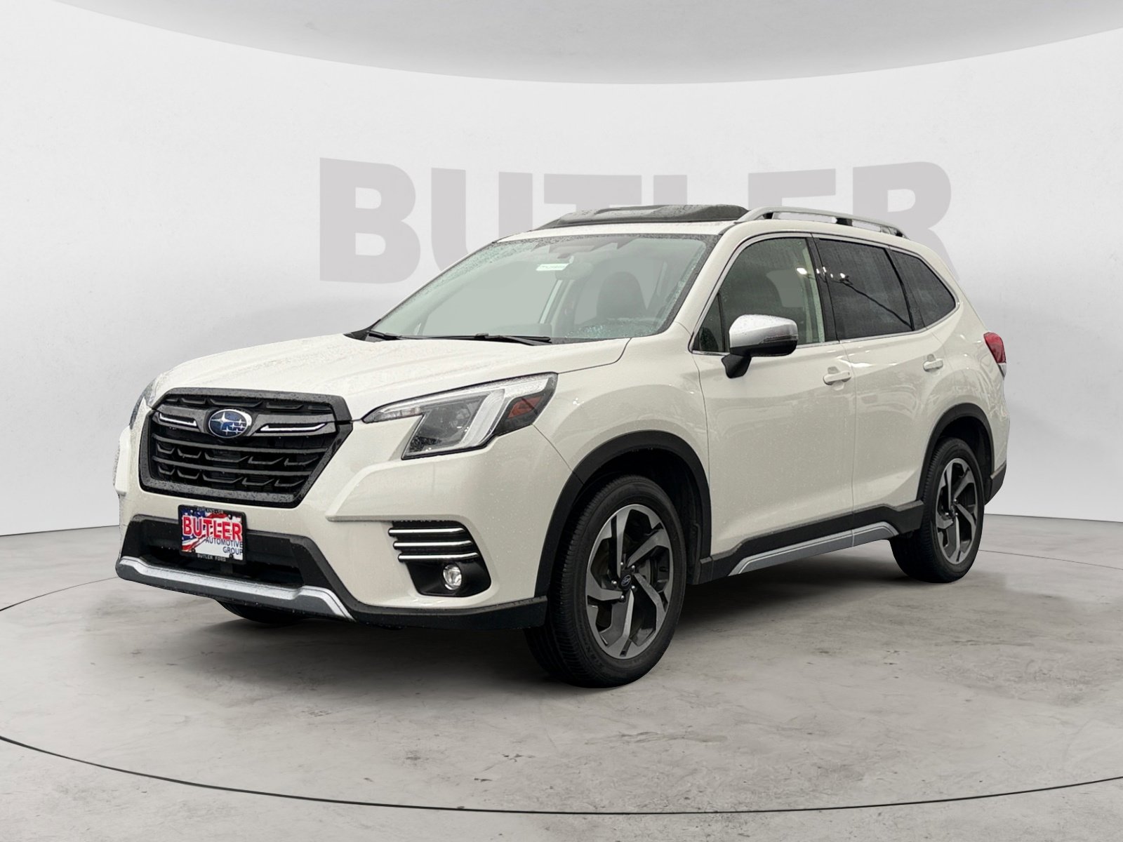 2023 Subaru Forester Touring's photo