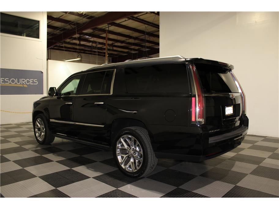 2016 Cadillac Escalade ESV Platinum photo 6