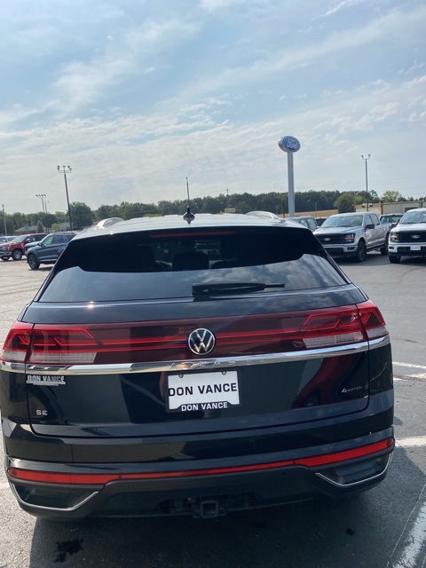 2024 Volkswagen Atlas Cross Sport SE Technology photo 4