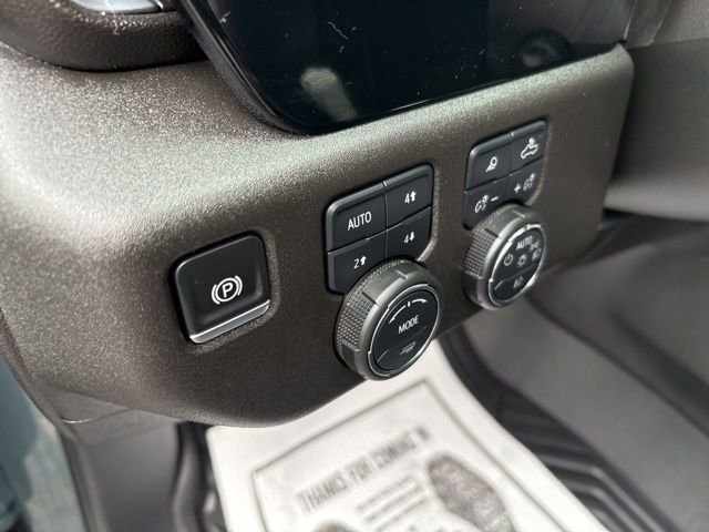 2025 Chevrolet Silverado 1500 LTZ photo 18