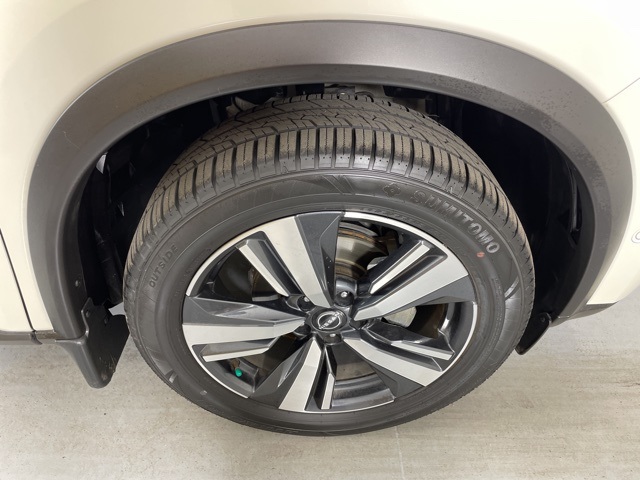 2022 Nissan Rogue Platinum photo 10