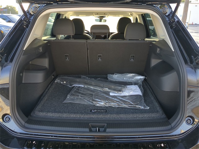 2025 Volkswagen Tiguan S photo 9