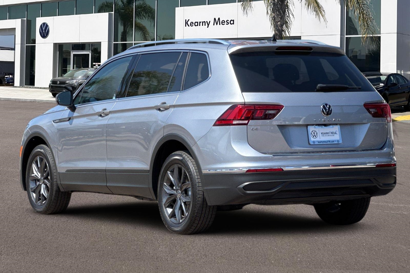 2022 Volkswagen Tiguan SE photo 4