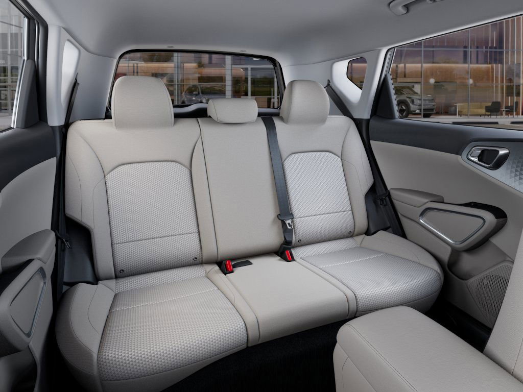 2025 Kia Soul LX photo 16