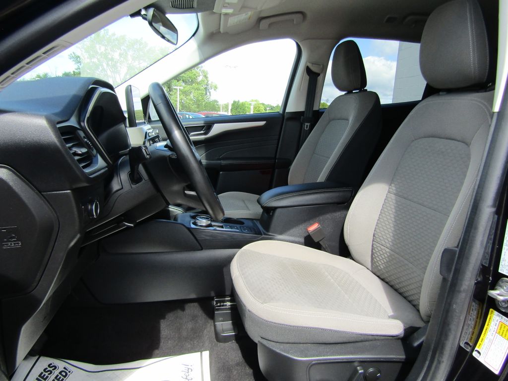 2022 Ford Escape SE photo 10