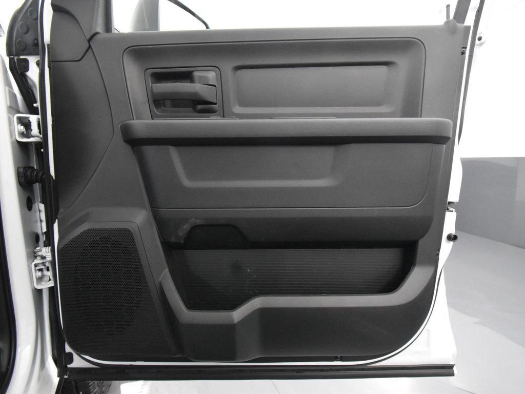 2024 Ram 3500 Tradesman photo 33