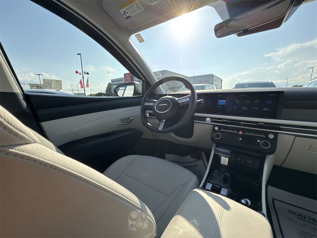 2025 Hyundai Tucson SEL photo 14