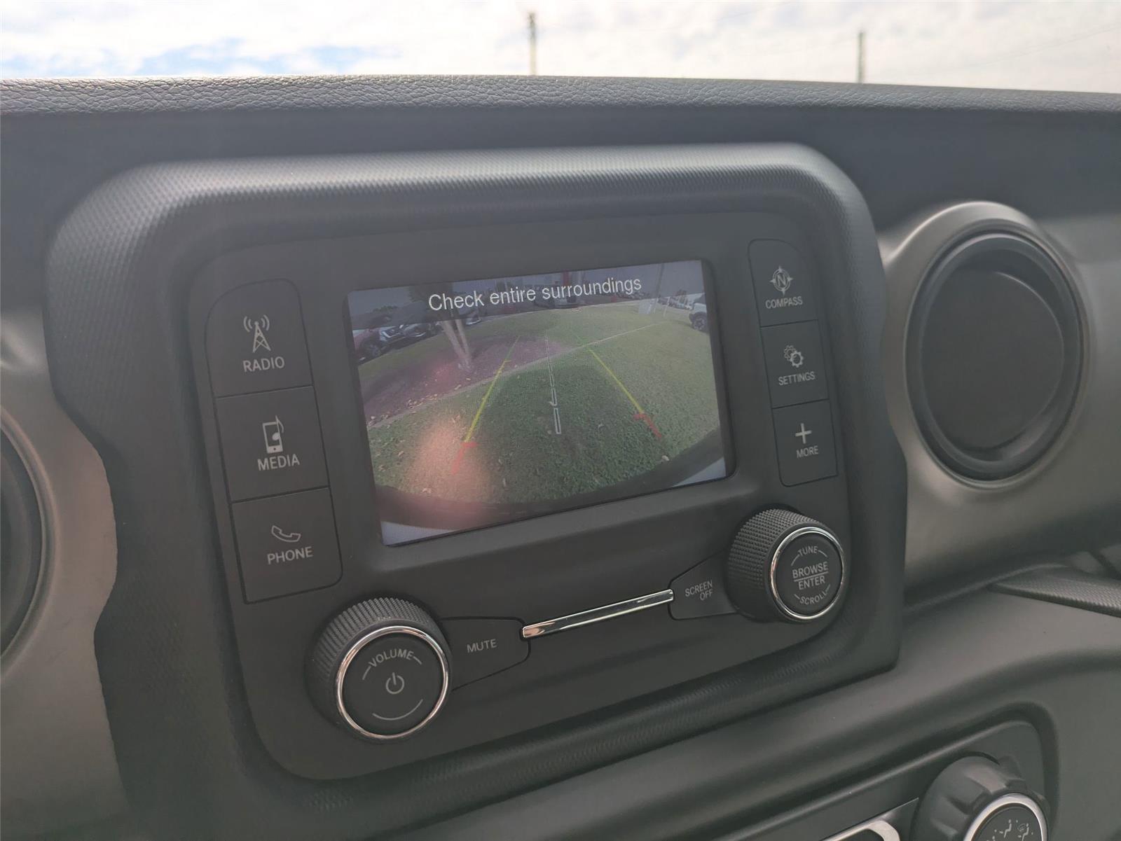 2019 Jeep Wrangler Unlimited Sport S photo 22