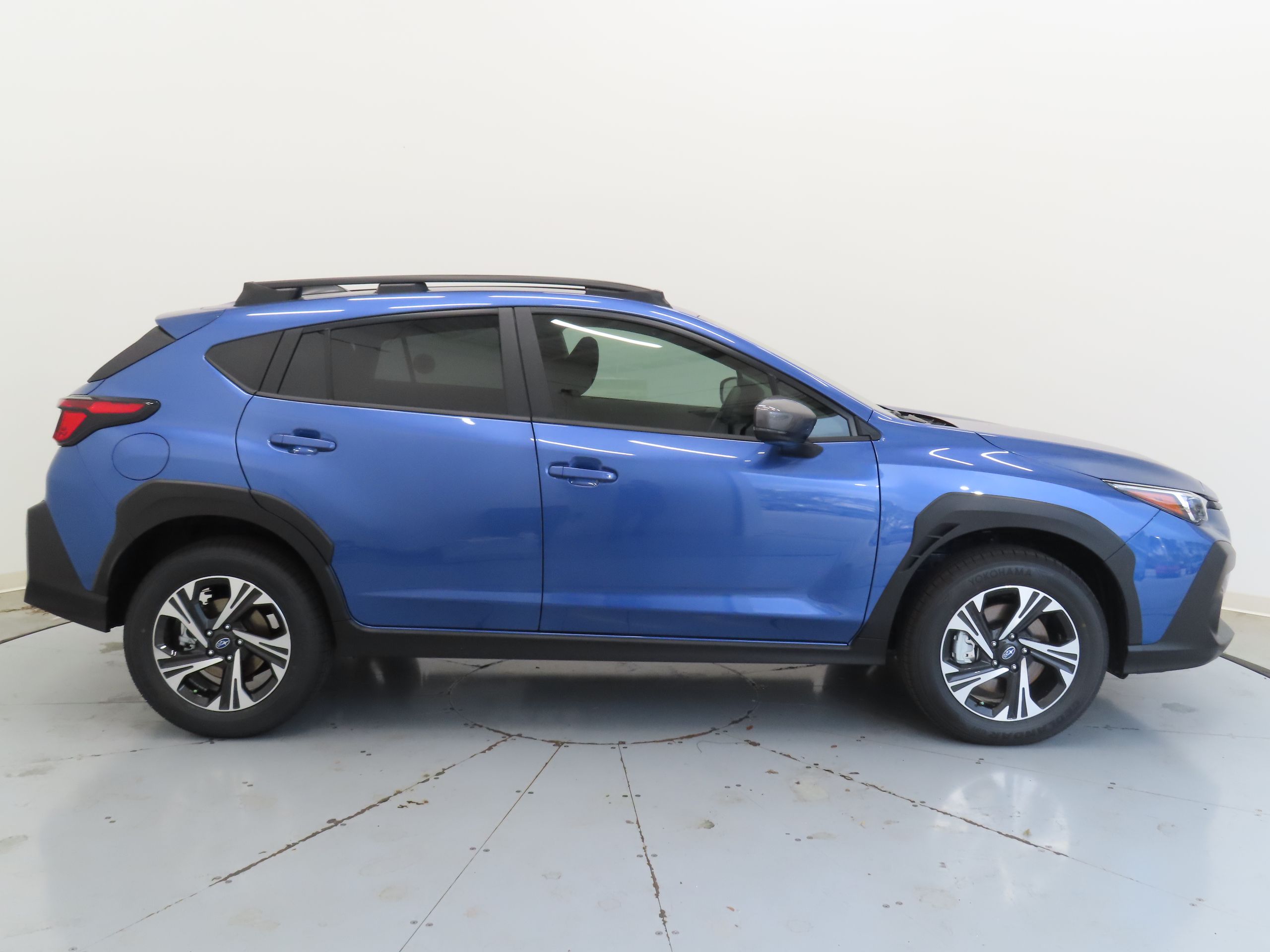 2025 Subaru Crosstrek Premium photo 2