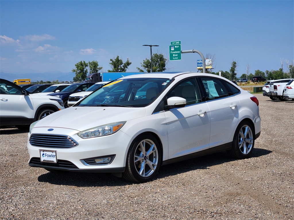 2015 Ford Focus Titanium photo 4