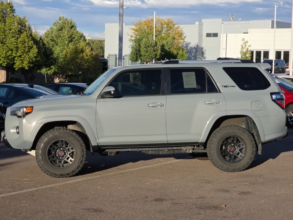 2017 Toyota 4Runner TRD Pro photo 3