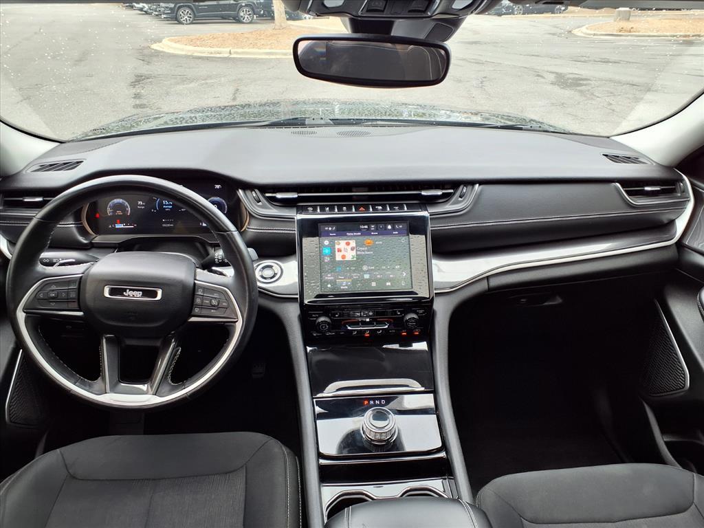 2022 Jeep Grand Cherokee Laredo photo 26