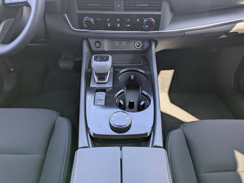 2026 Nissan Rogue S photo 15