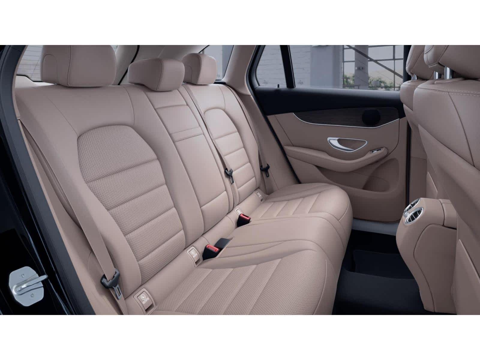 2021 Mercedes Benz GLC 300 photo 4