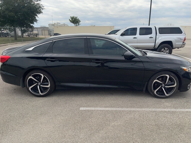 2018 Honda Accord Sport photo 3