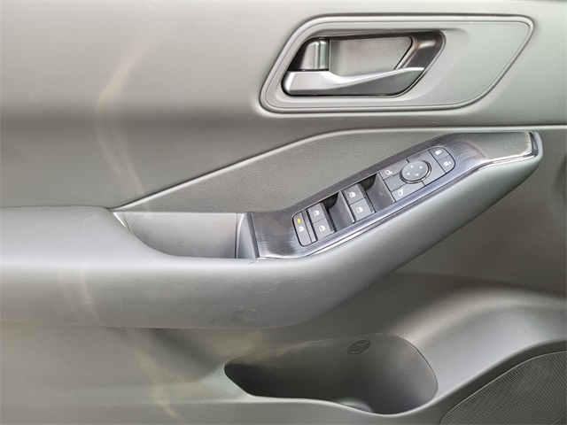 2026 Nissan Rogue S photo 20