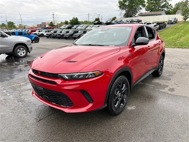 2025 Dodge Hornet GT photo 2