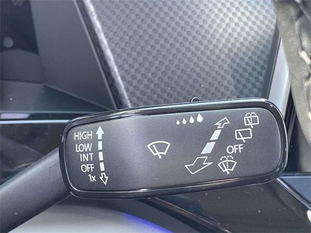 2025 Volkswagen Atlas Peak Edition SE photo 22