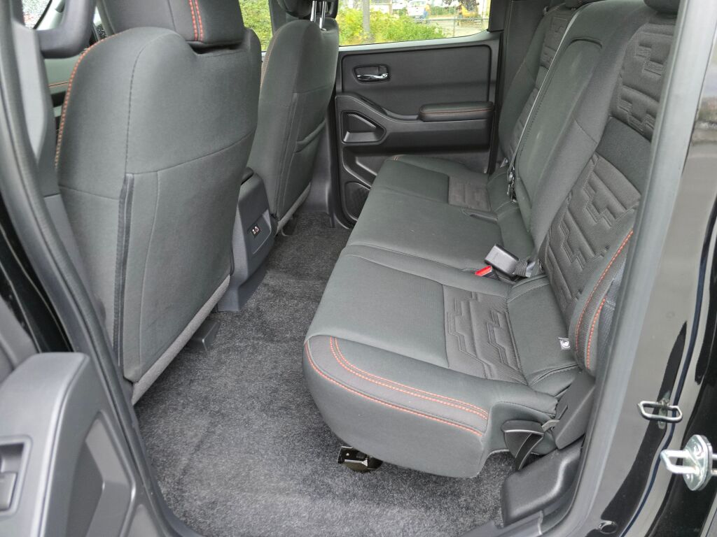 2023 Nissan Frontier PRO-4X photo 15