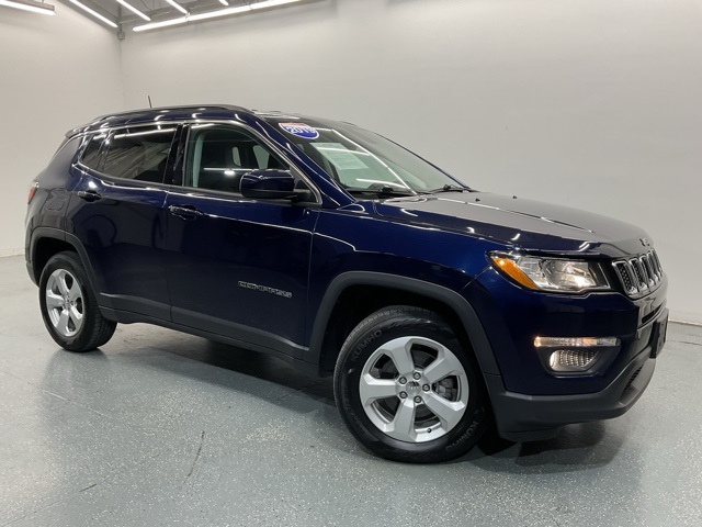 2019 Jeep Compass Latitude photo 2